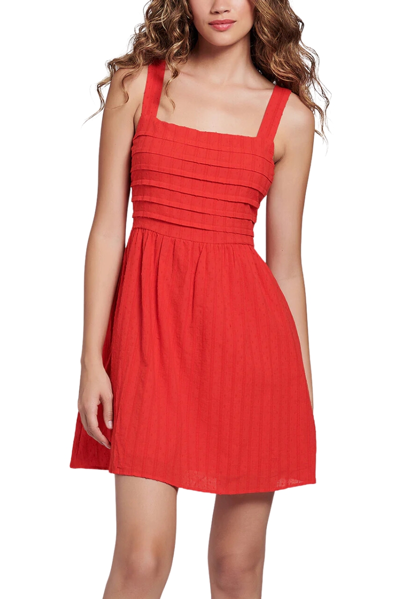 20 Stylish Outfits You Can Rent for Valentine's Day