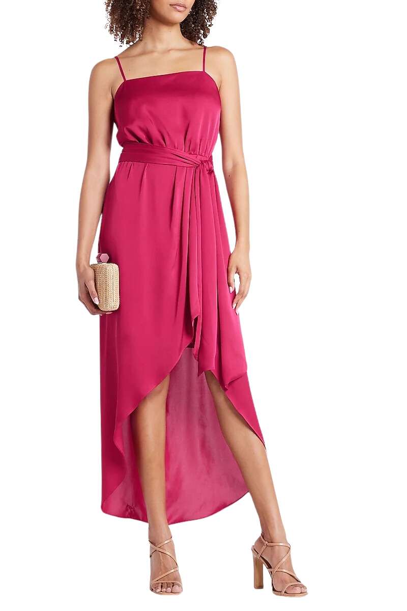 20 Stylish Outfits You Can Rent for Valentine's Day