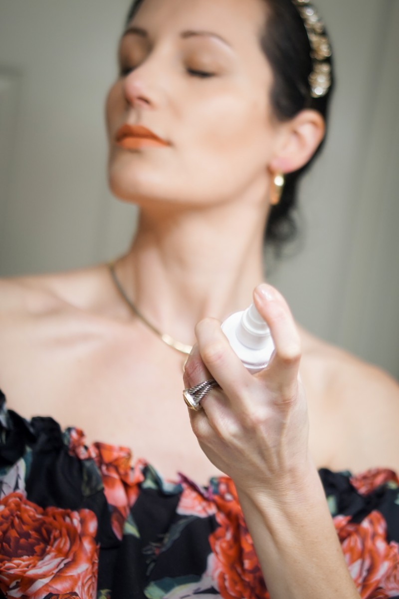 8 Clean Beauty Brands That Boost Your Natural Beauty - National Clean Beauty Day - bareMinerals