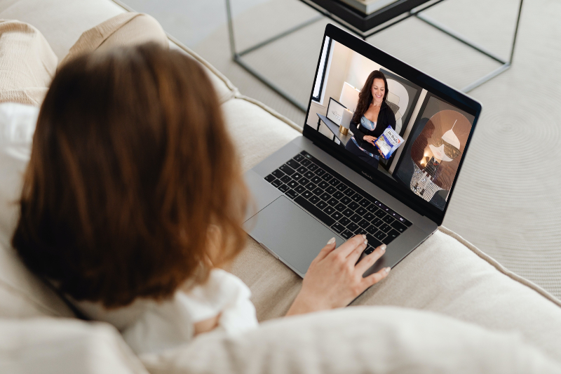 Health and Fitness Amazon Live Streams with Christina-Lauren Pollack