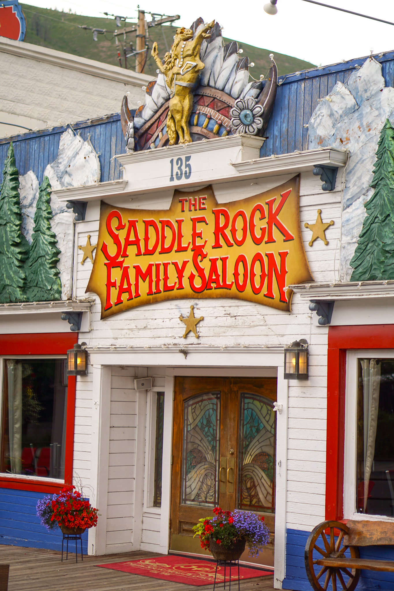 Jackson Hole Wyoming Travel Guide - The Ultimate Outdoor Adventure in the Old Wild West