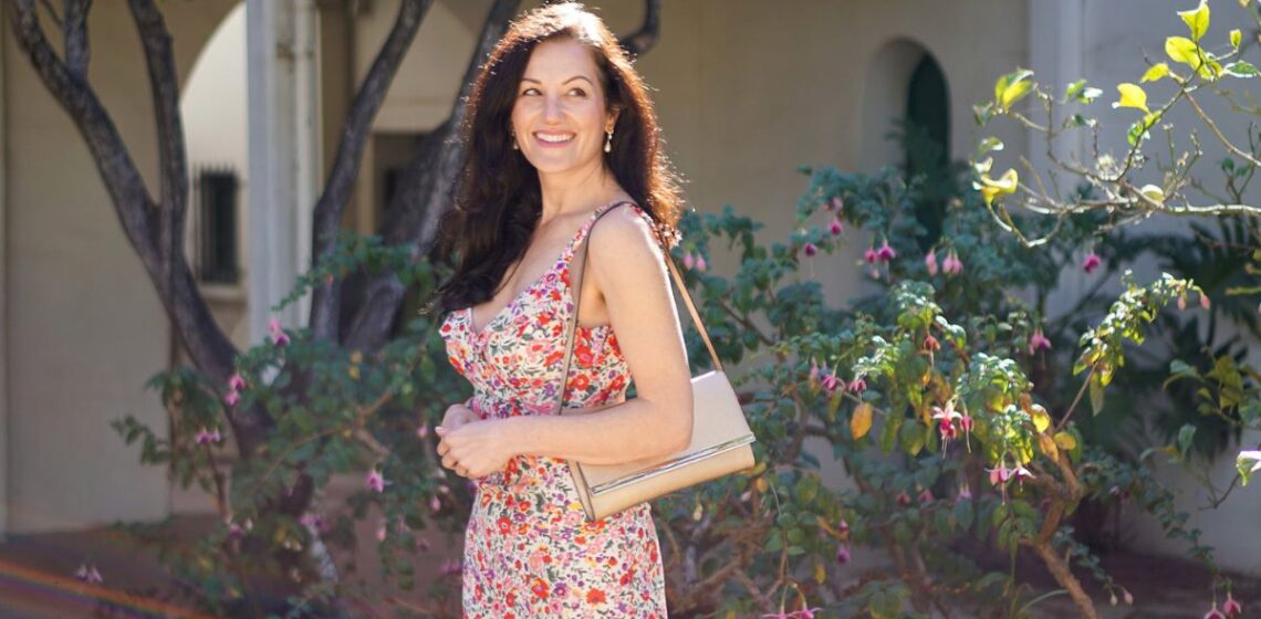 Fashion Forward Box - Budget-friendly Women's Clothing Rental Service