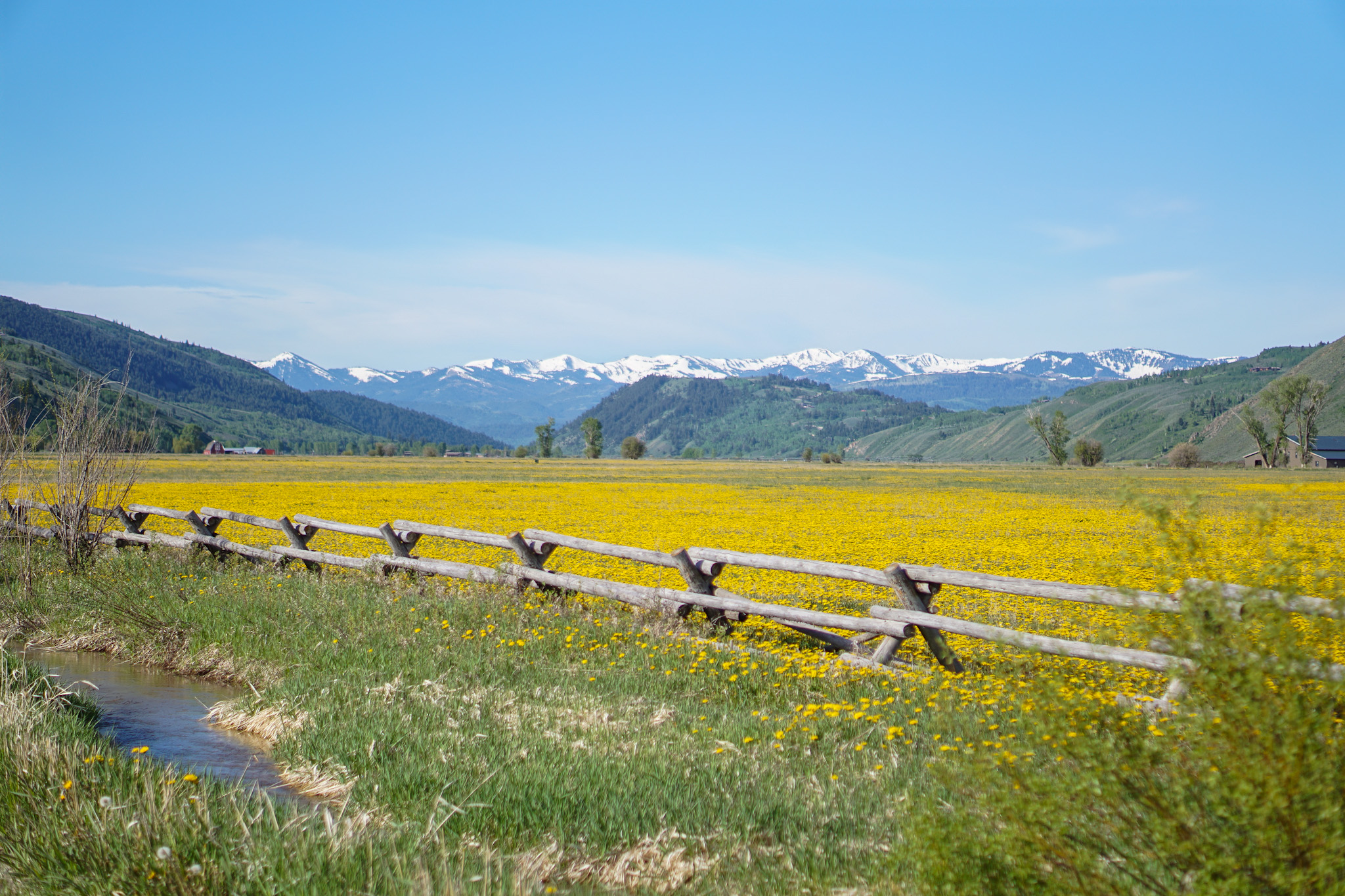 Jackson Hole Wyoming Travel Guide - The Ultimate Outdoor Adventure in the Old Wild West