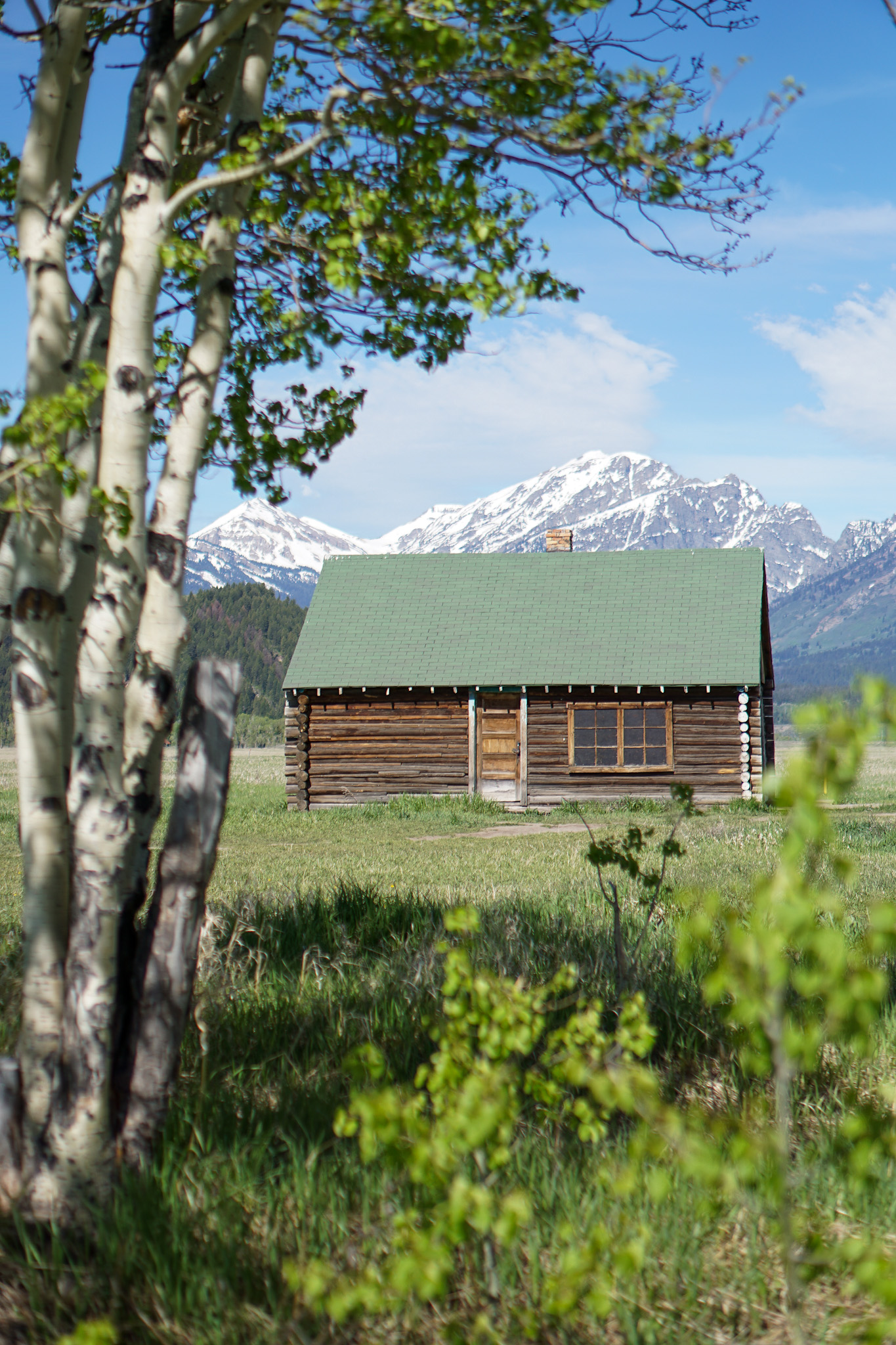 Jackson Hole Wyoming Travel Guide - The Ultimate Outdoor Adventure in the Old Wild West