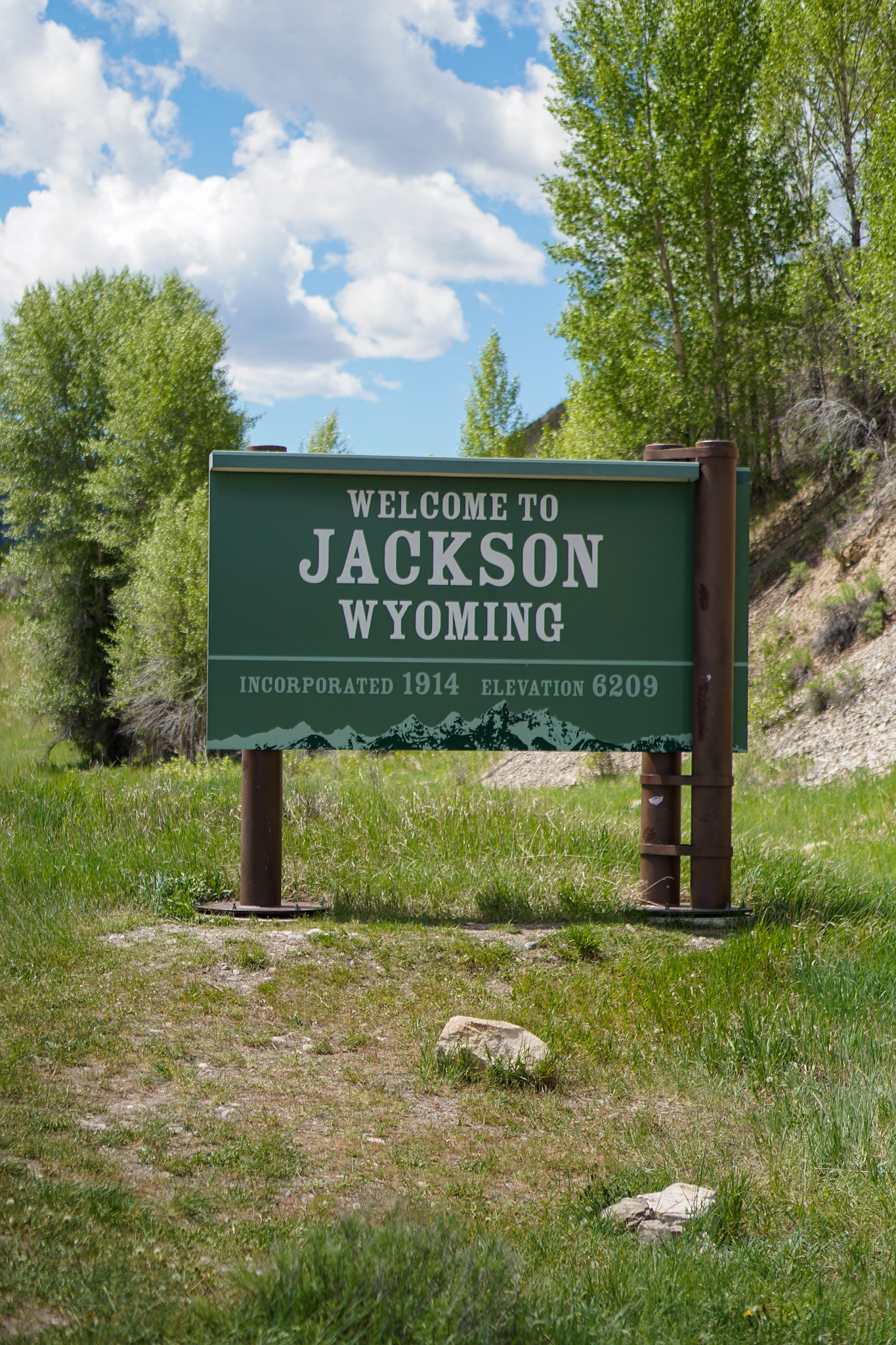Jackson Hole Wyoming Travel Guide - The Ultimate Outdoor Adventure in the Old Wild West