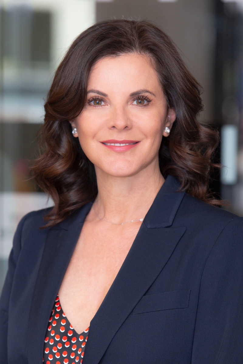 The Wonder Women's Guide to Discovering Your Superpowers at Work and in your Personal Life - Patty Arvielo - New American Funding