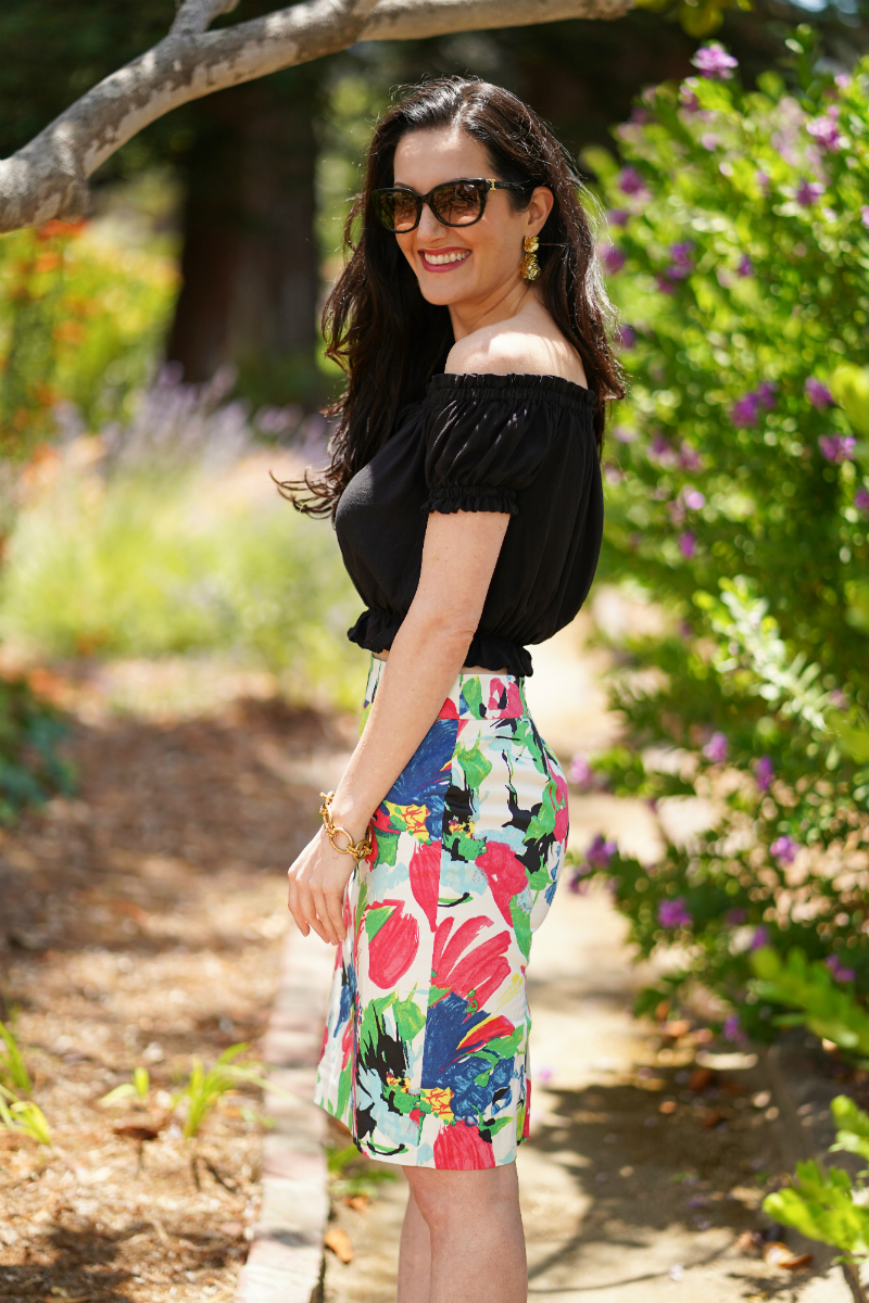 Summer Style Guide: 3 Fun Ways To Style Tropical Prints and Trendy Accessories