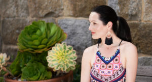 Summer Style Guide – 3 Fun Ways To Style Tropical Prints and Trendy Accessories